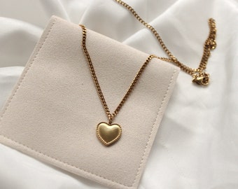 Halskette mit Herz Anhänger Gold • Minimalistische Kette aus Edelstahl • Damen Halskette • Geschenk für Sie