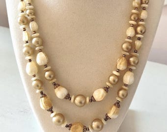Vintage Trifari Ivory and Tan Art Glass Necklace