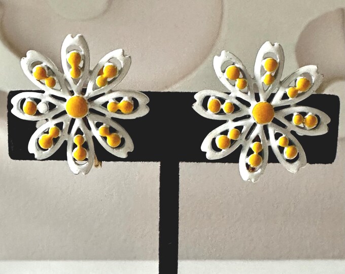 Vintage Coro White and Yellow Enamel Floral Earrings Clip-On