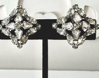 Vintage Domed Rhinestone Earrings Unsigned 1 1/8"