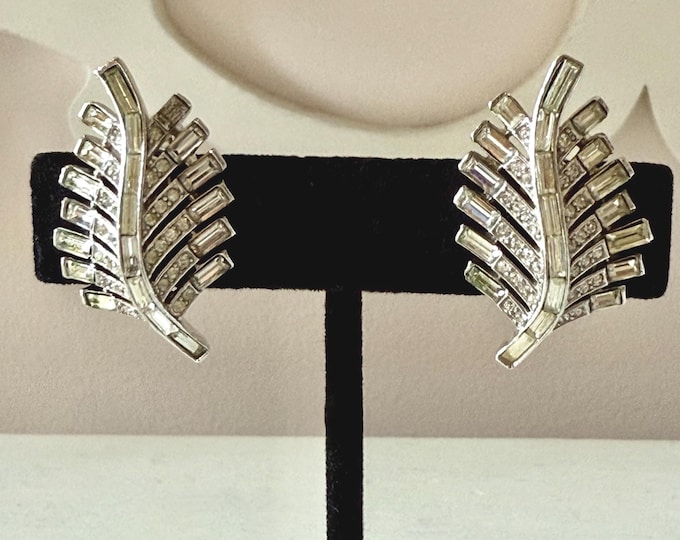 Vintage Trifari Silver Tone Rhinestone Leaf Earrings Clip-On