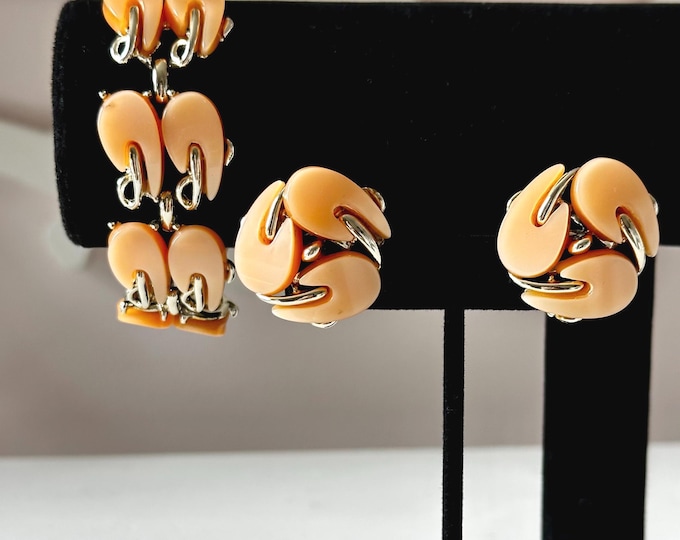 Vintage Orange Thermoset Gold Tone Link Bracelet + Earrings Unsigned