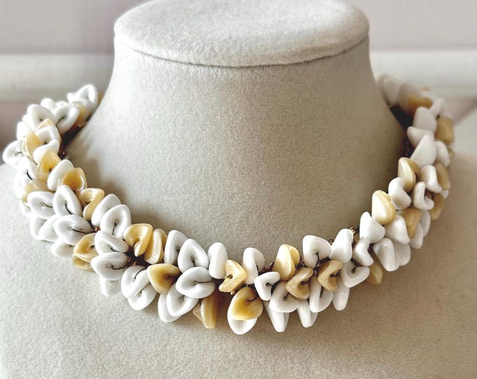 Vintage White and Ivory Molded Glass Beaded Choker Necklace 17"