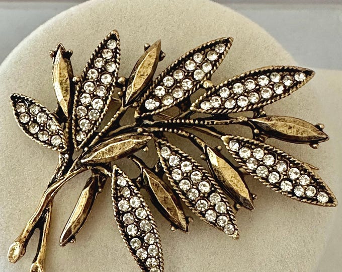 Vintage Hattie Carnegie Gold Tone Rhinestone Leaf Brooch 2.5"