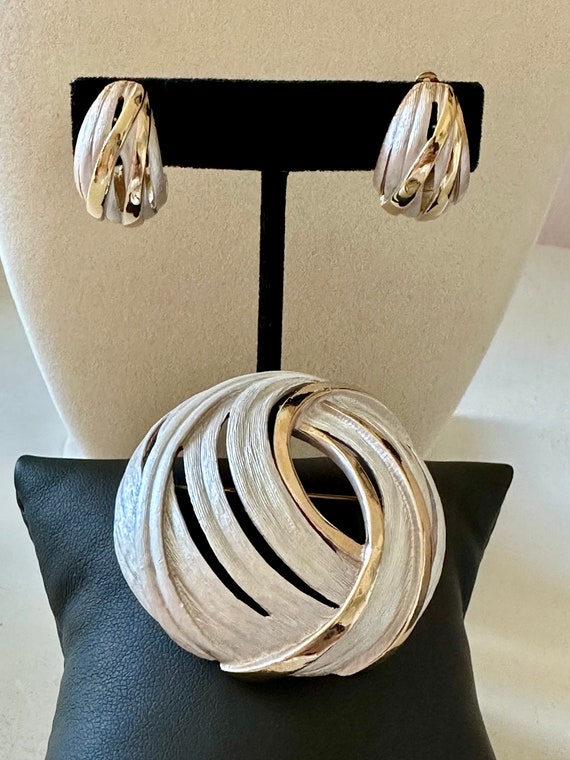 Vintage 1960s Silver Tone and Polished Gold Tone B
