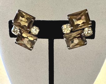 Vintage Modernist Clip-On Earrings Warm Tan Stones Unsigned