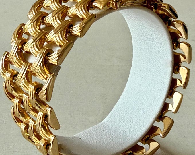 Vintage Grosse 1963 Grosse Germany Gold Tone Basketweave Bracelet