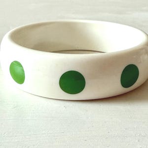Vintage Plastic Bangle Bracelet in Ivory with Green Polka Dots