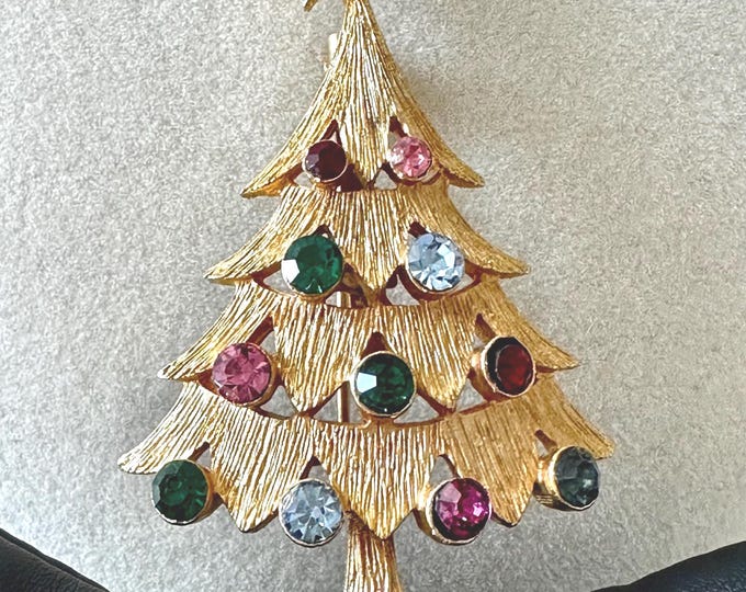 Vintage Mylu Christmas Tree Brooch Bright Gold Tone with Multi-color Ornaments 2 3/8"