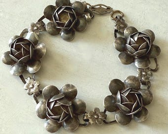 Vintage Coro 1940s Sterling Silver Rose Bracelet 7.5"