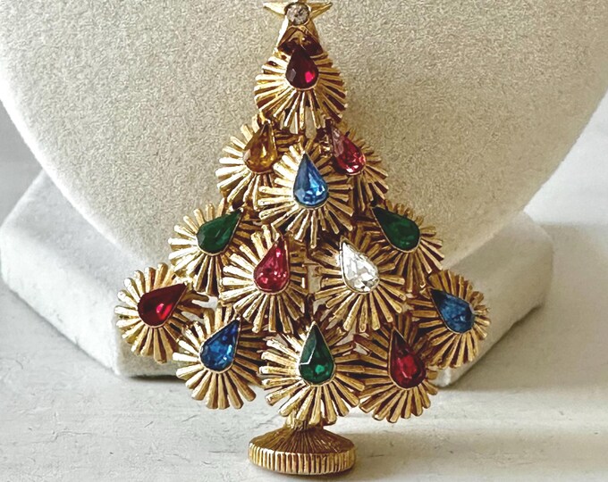 Vintage Lisner Gold Tone and Teardrop Rhinestone Christmas Tree Brooch 2 1/8"