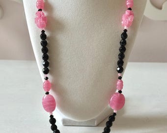 Vintage Czech Glass Black and Pink Beaded Necklace 27"