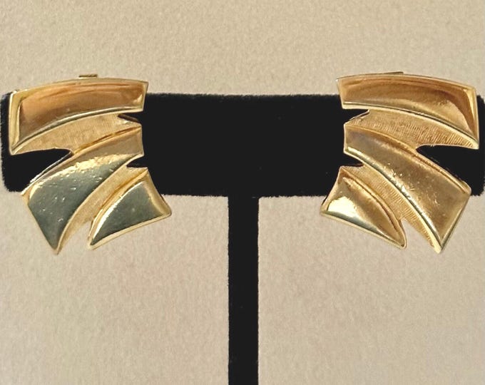 Vintage Trifari Gold Tone Modernist Earrings Clip-On