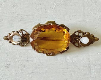 Vintage Czech Topaz-Colored Glass Gold Tone Filigree Brooch with Calla Lily Design