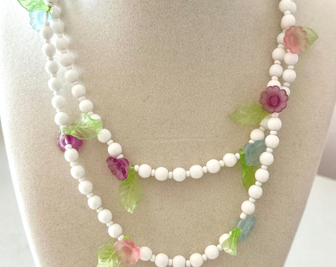 Vintage White Glass Beaded Necklace Pastel Colored Acrylic Flowers