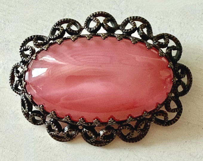 Vintage  1930s-1940s Czech Pink Glass Cabochon Brooch