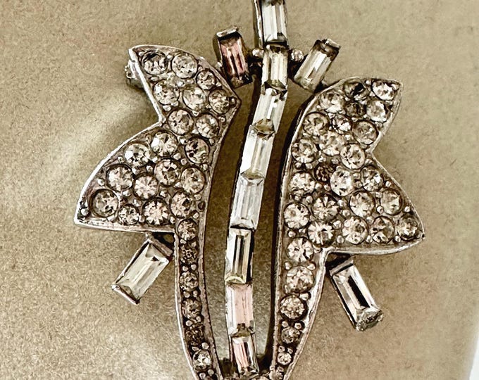 Vintage Silver Tone Rhinestone Leaf Brooch Unsigned