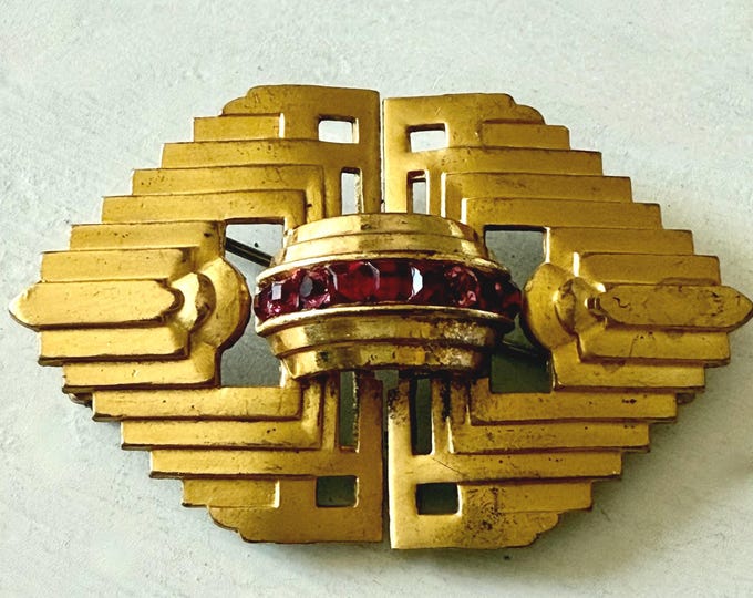 Vintage Early Coro Gold Tone Art Deco Brooch with Pink Rhinestones