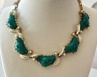 Vintage Coro Chunky Green Stone Faux Pearl Gold Tone Necklace 16.5"