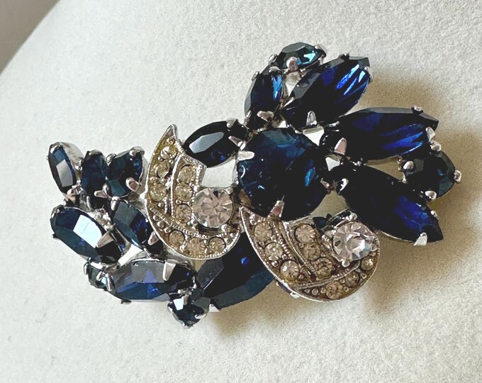 Vintage Weiss Curved Deep Blue Rhinestone Brooch 2 1/8"