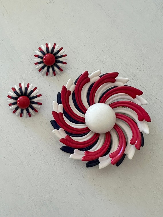 Vintage 1960s Red, White, and Blue Brooch + Earrin