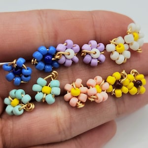 Custom Daisy Earrings | Beaded Flower Earrings | Daisy Studs | Seed Bead Flower Studs | Daisy Bead Jewelry