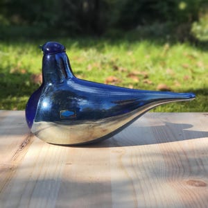 Night tern glass bird by Oiva Toikka , Nuutajärvi   SIGNED and limited edition