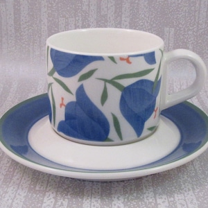 BALLADI,  Arabia of Finland, coffee Cup and saucer, mint Condition