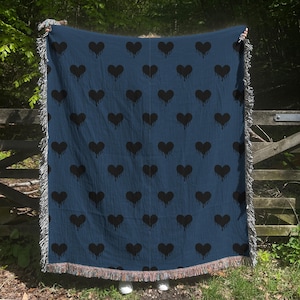 Gothic Dripping Heart Woven Blanket: Emo Punk Home Decor