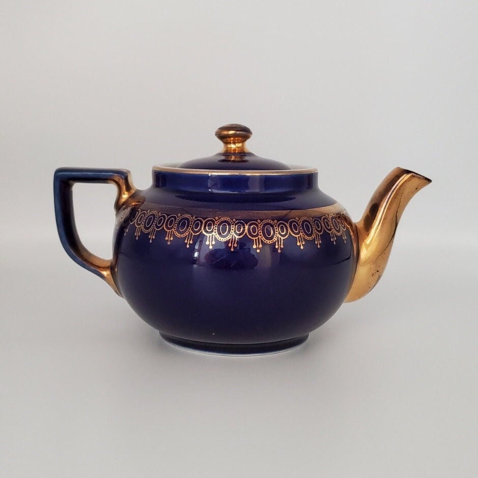 Vintage HALL COBALT BLUE AIRFLOW TEAPOT 6 CUP ART DECO GOLD TRIM Made