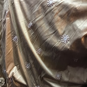 100% silk dupioni embroidered  great fabrics for prom dress evening ballgown skirt pants table cover and much more made in