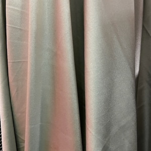 Nailon spandex plateado con almidón de 4 vías, ideal para vestidos, vestidos de fiesta, vestidos de noche, faldas, bikinis, trajes de baño con cuentas y más, hecho en Italia