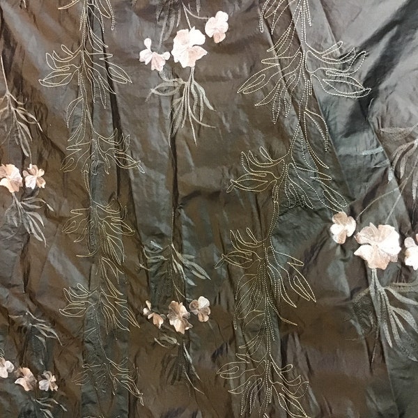 100% silk dupioni embroidered  great fabrics for prom dress evening ballgown skirt pants table cover and much more made in