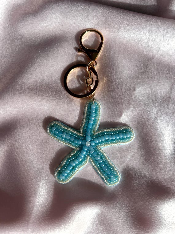 Bead embroidery Starfish Bag Charm–Handmade Coastal Keychain, Ocean Purse Accessory, Summer Gift for Her, Beach Lover Charm, summer outfit