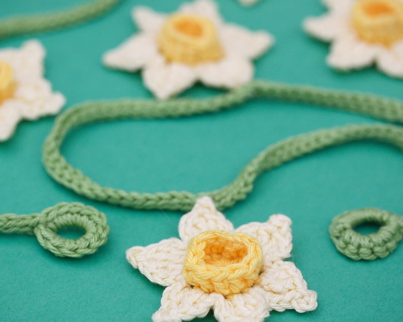 Spring flower bunting