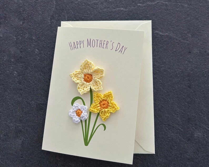 UK made daffodil mothers day keepsake card