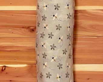 Bee Plastic Bag Holder | Hanging Grocery Bag Dispenser | Farmhouse Kitchen Storage | Reusable Bag Organizer | Bee Decor | Bumblebee Kitchen