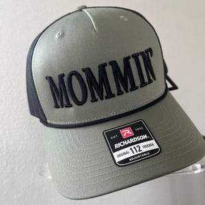 MOMMIN' 3D Puff 5 panel Richardson Rope Hat in Loden green and black