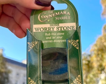 Sorgenstein aus Connemara Marmor