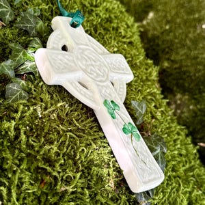 St Kierans keltisches Kreuz Ornament, irische Ornament, irisches religiöses Geschenk