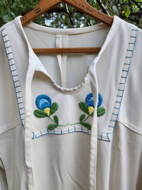 1970s Embroidered Indian Caftan main image 0