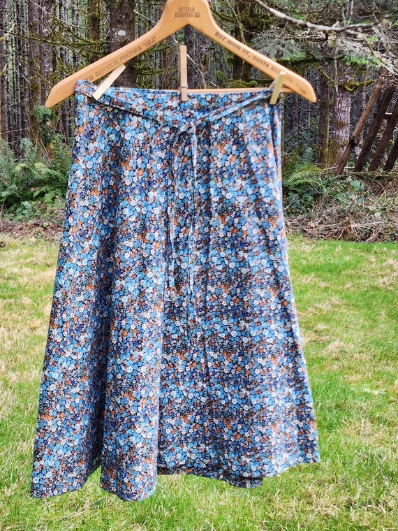 Vintage Calico Wrap Skirt - image 1