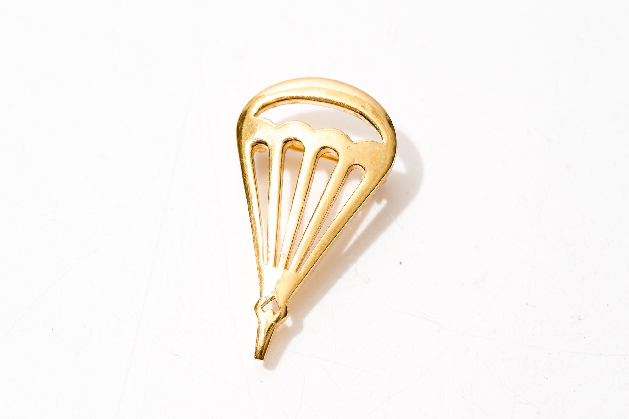 Rare collectible pin - Etsy 日本