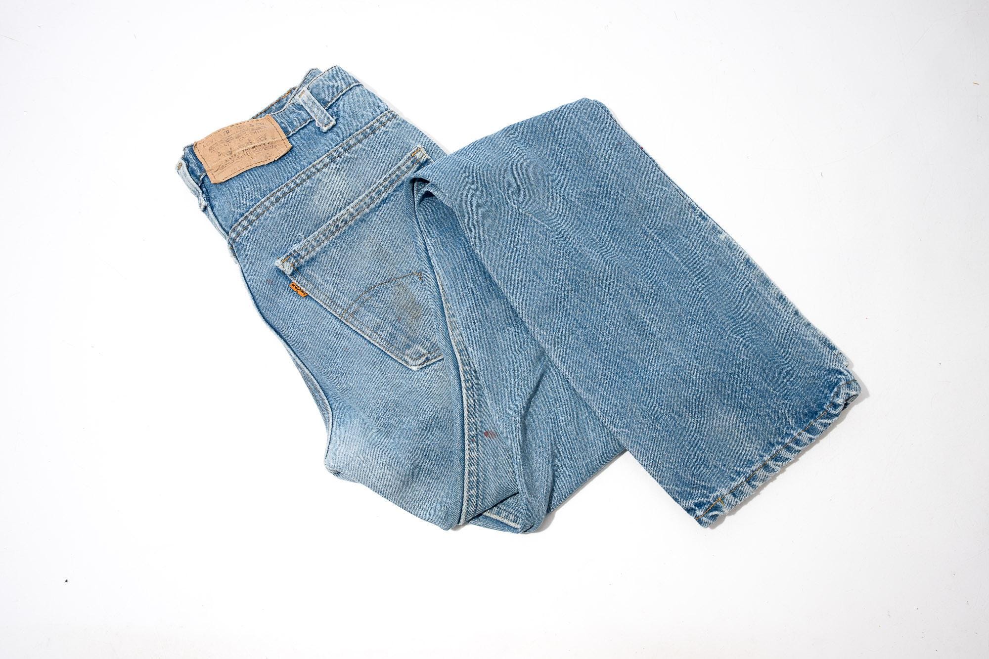 Levis Valencia - Etsy