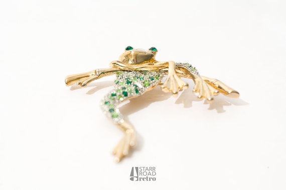 Large Frog Brooch, Sitting on Bamboo - image 7