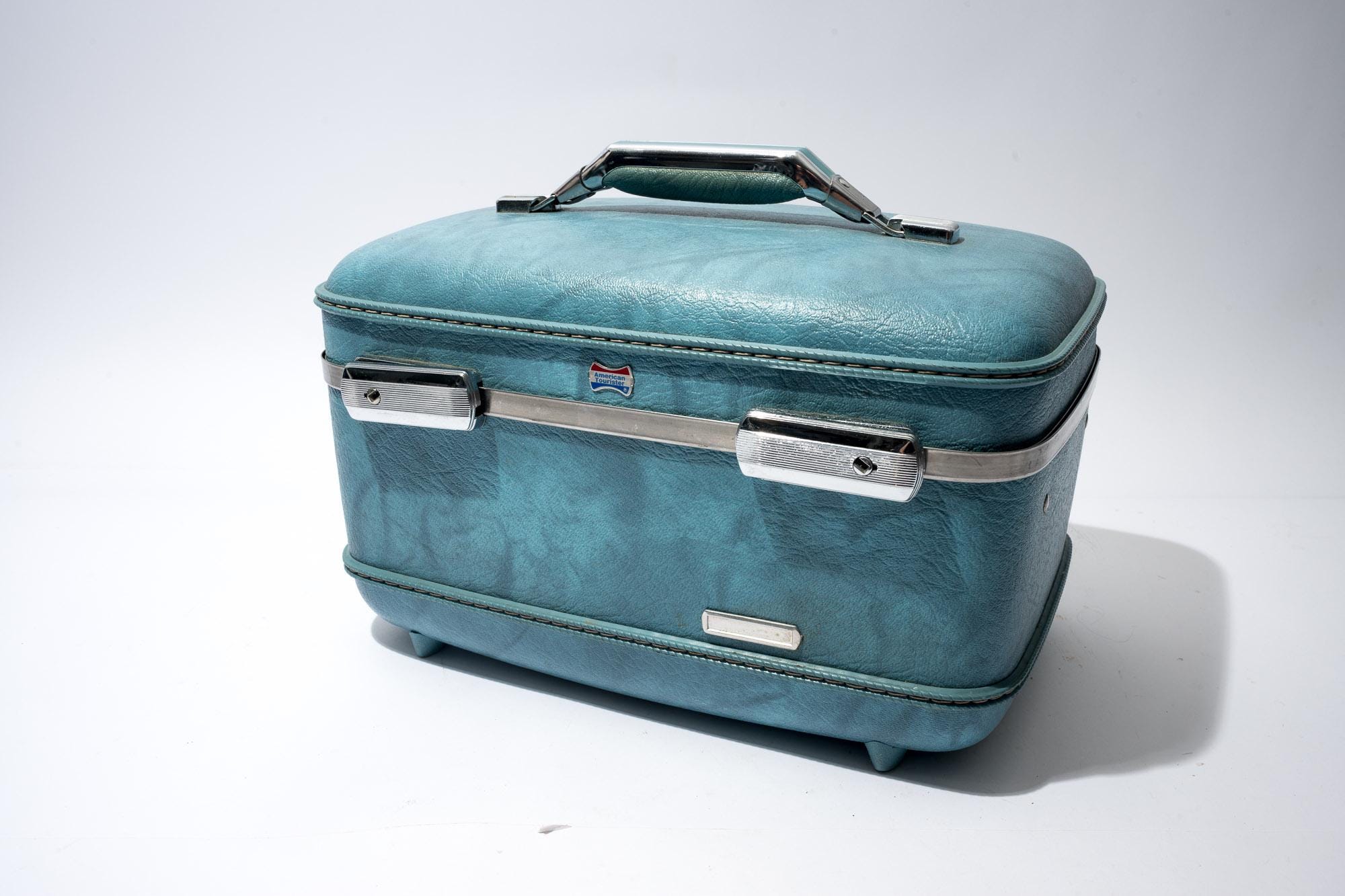 Amelia Earhart Train Case Canada