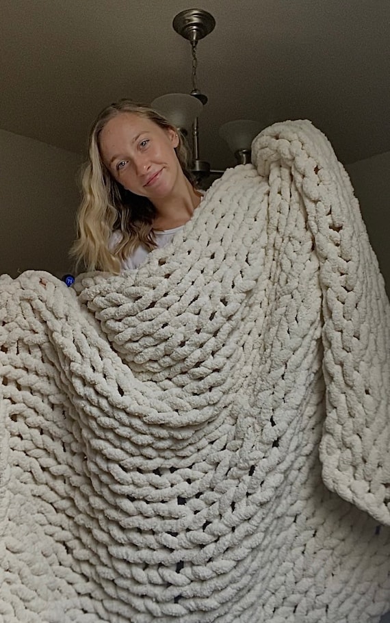 Woven chunky blanket hot sale