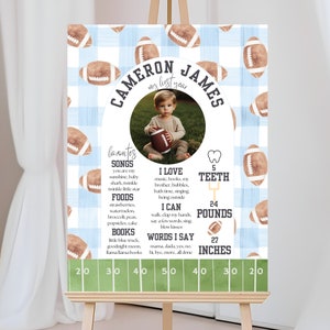 Primer cumpleaños de Blue Gingham Football, cartel de hito, primer año abajo, descarga instantánea, cumpleaños de fútbol, plantilla editable, A110