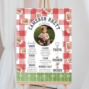Primer cumpleaños de Red Gingham Football, cartel de hito, primer año abajo, descarga instantánea, plantilla editable, A111