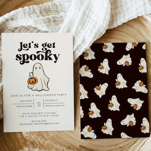 Puede incluir: Una invitación a una fiesta de Halloween con un fantasma de dibujos animados sosteniendo una calabaza. La invitación dice "Let's get spooky" e incluye los detalles: "Join us for a Halloween party, 4:00-7:00 PM, Addams Home, 123 State St., Transylvania, PA. Wear your best costume for a chance to win a prize. RSVP Melinda (123)456-7890 | melsmith@email.com"